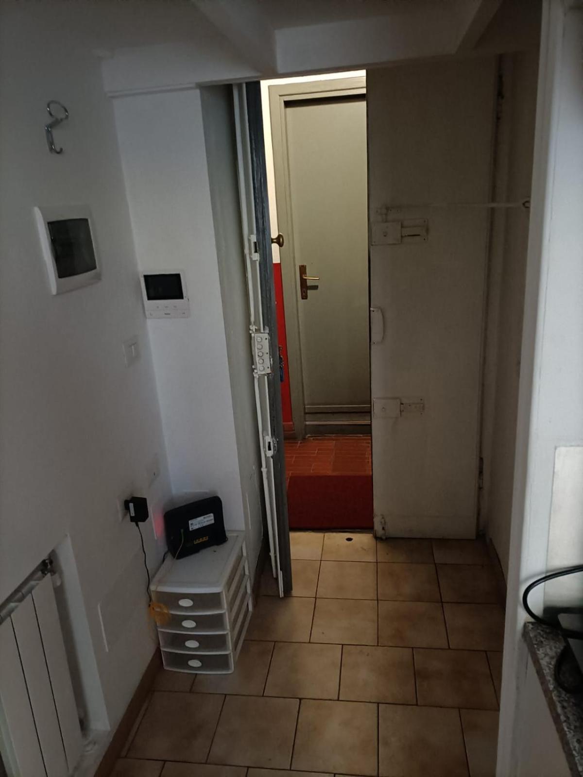 Monolocale Centro Apartment Milan Bagian luar foto