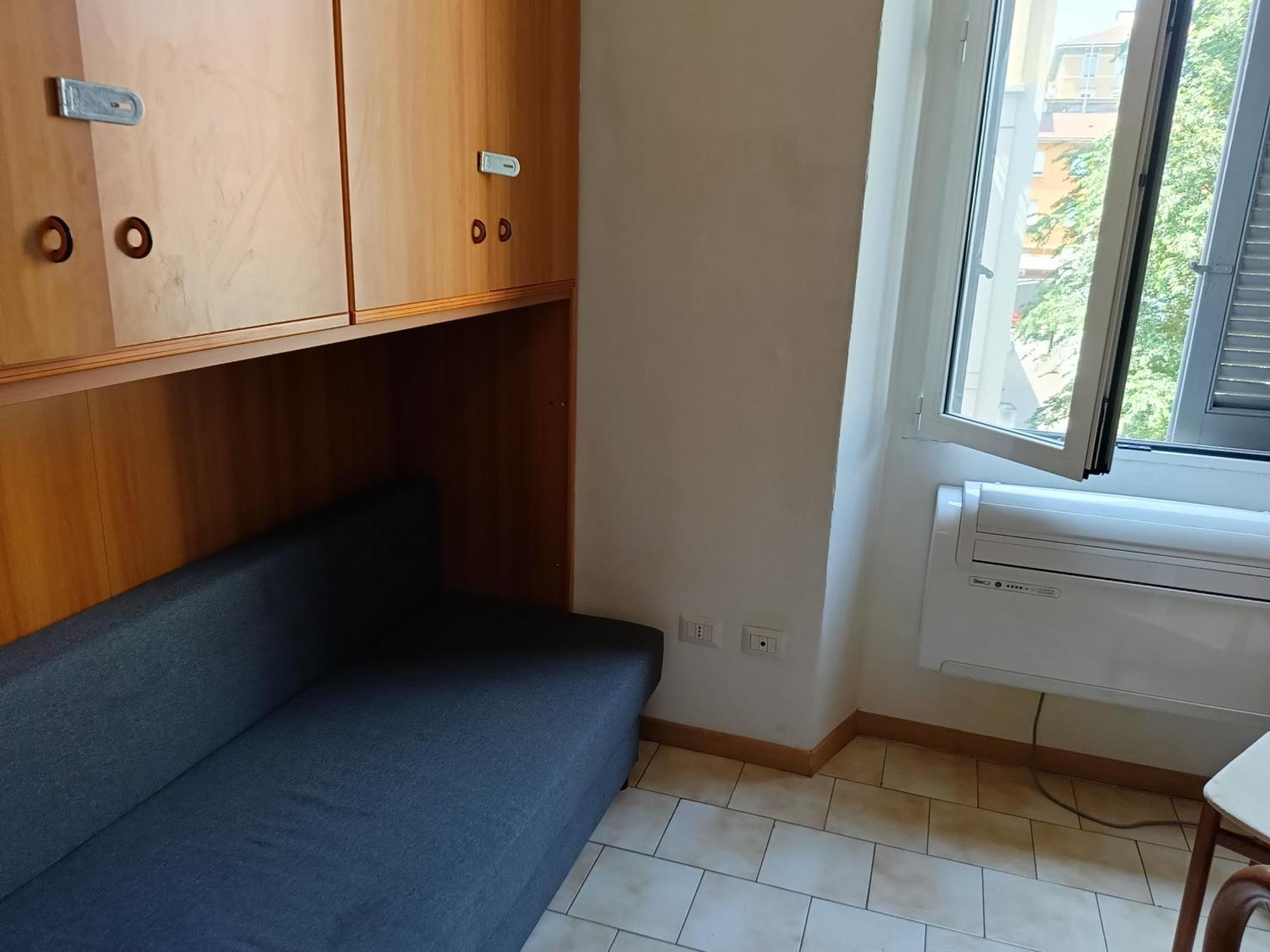 Monolocale Centro Apartment Milan Bagian luar foto